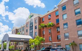 Holiday Inn Express Hotel & Suites - Deltona By Ihg  2*